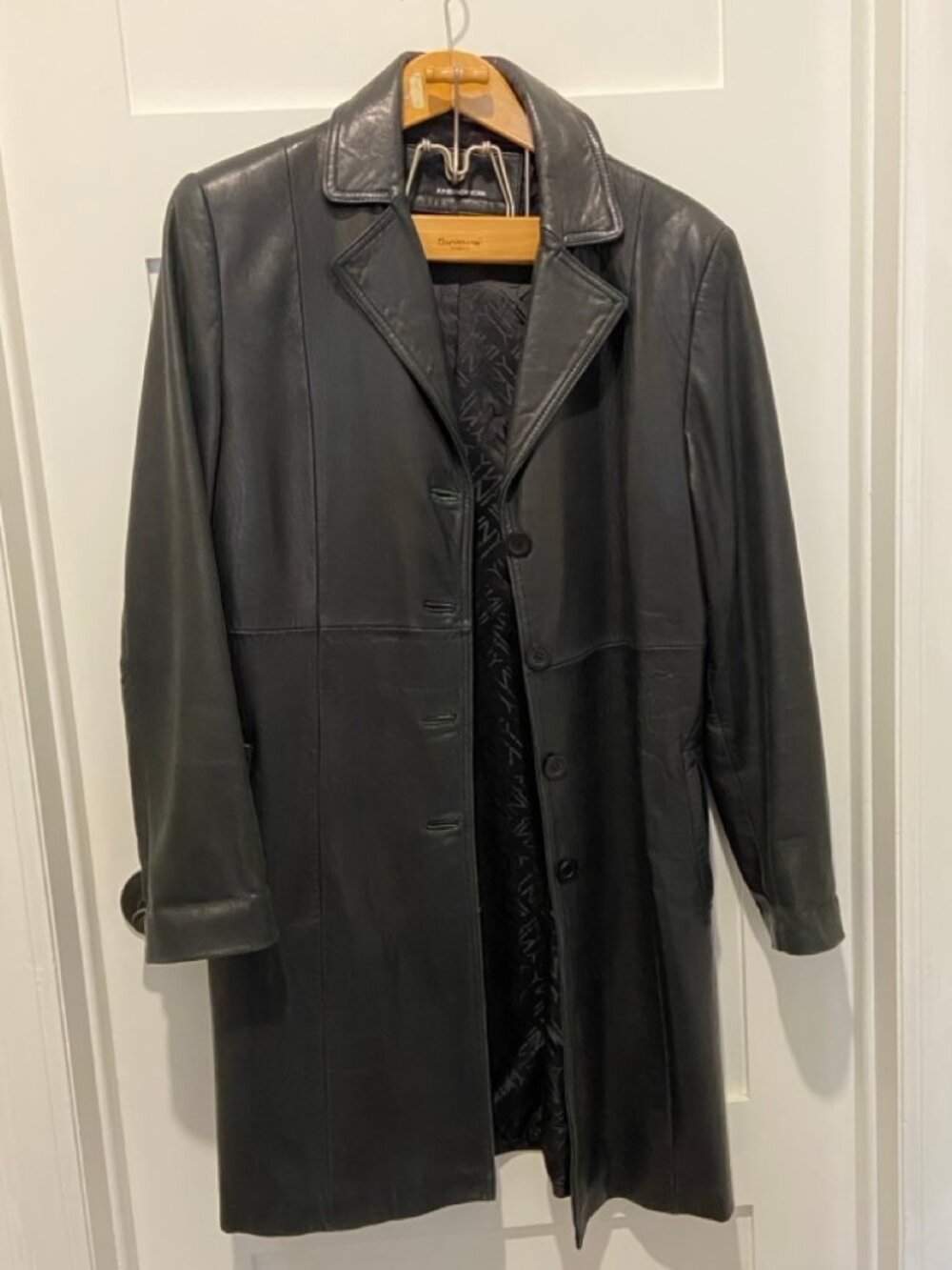 Vintage 1990s Jones New York Women’s Black Leather Coat